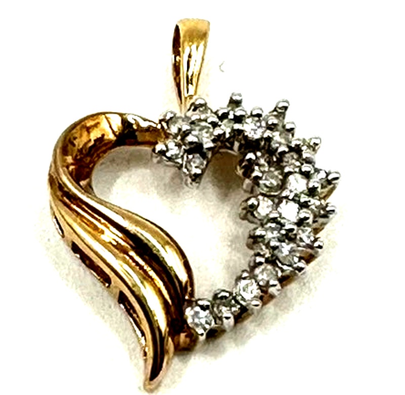 10k Yellow Gold Heart Diamond Pendant 26 Ct